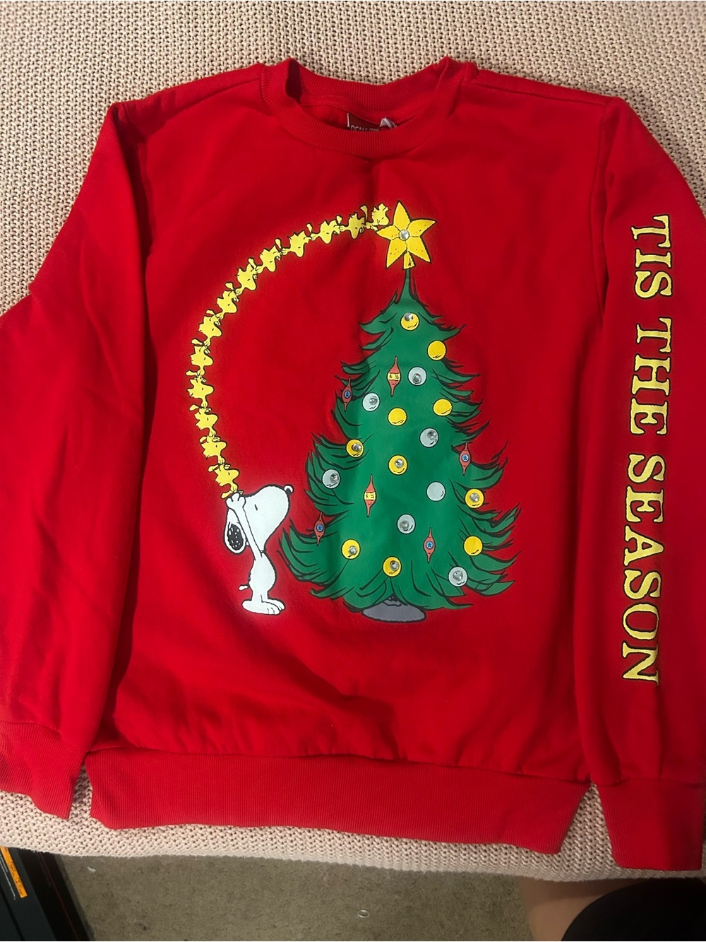 Peanuts Snoopy Christmas Sweatshirt Red Rhinestone Tree Tis The Season Holiday - Picture 2 of 6